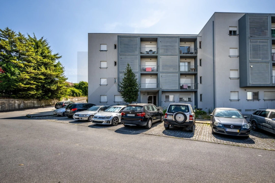 Apartamento T3 para Venda em Paço de Sousa Foto 27