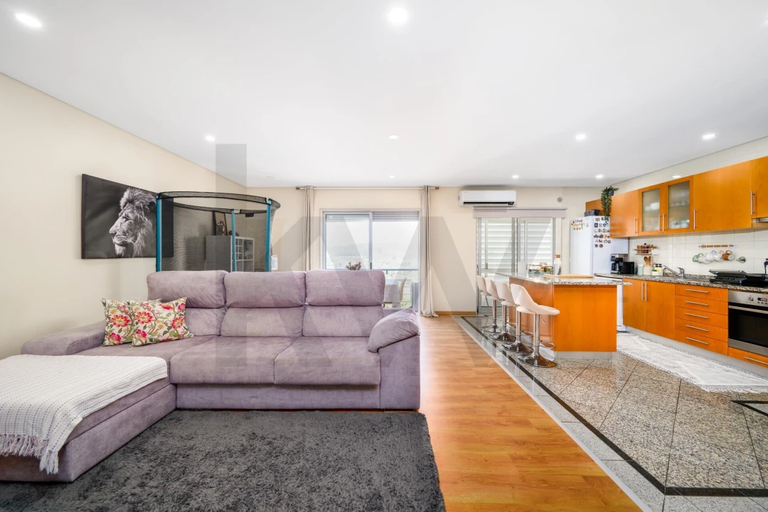 Apartamento T3 para Venda em Paço de Sousa Foto 1