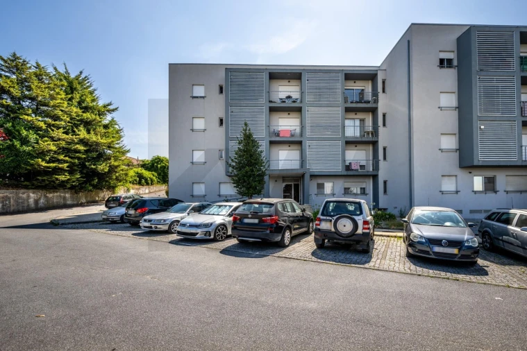 Apartamento T3 para Venda em Paço de Sousa Foto 27