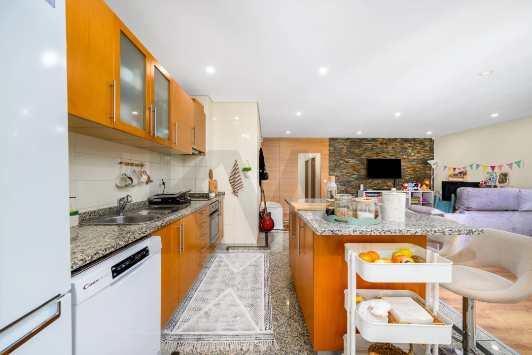Apartamento T3 para Venda em Paço de Sousa Foto 5