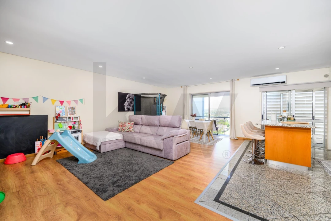 Apartamento T3 para Venda em Paço de Sousa Foto 3