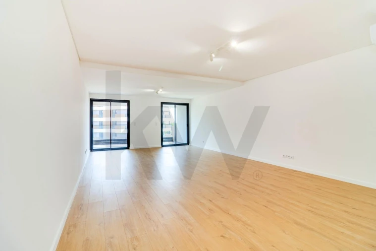 Apartamento T3 para Venda em Venteira Foto 2