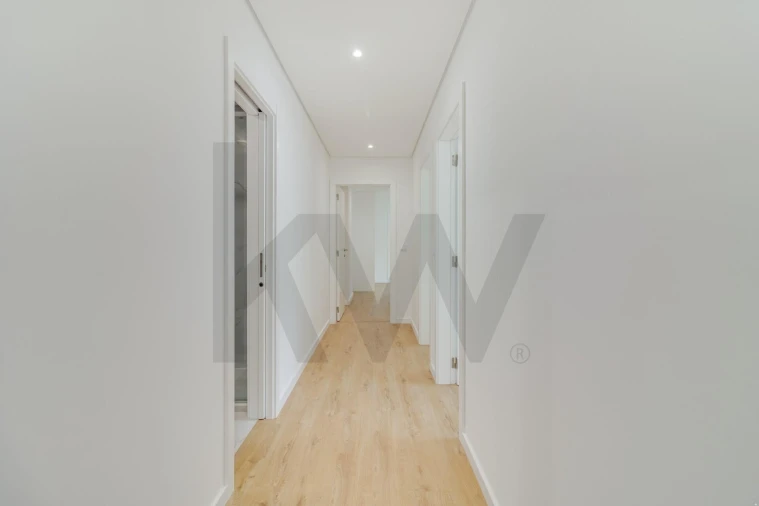 Apartamento T3 para Venda em Venteira Foto 13