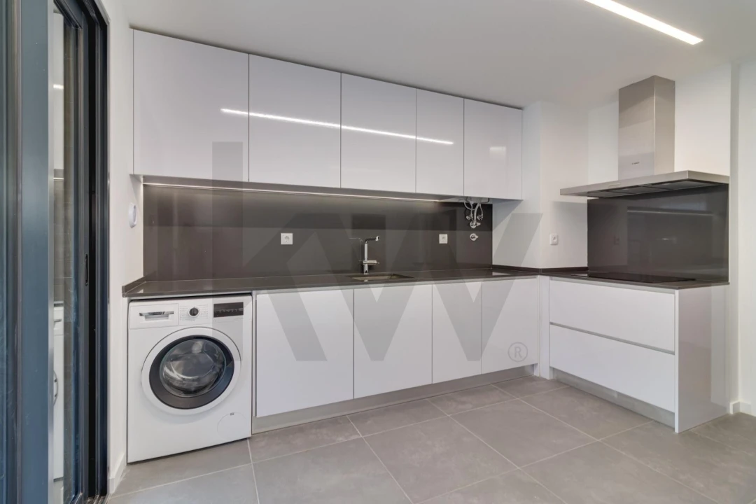 Apartamento T3 para Venda em Venteira Foto 9