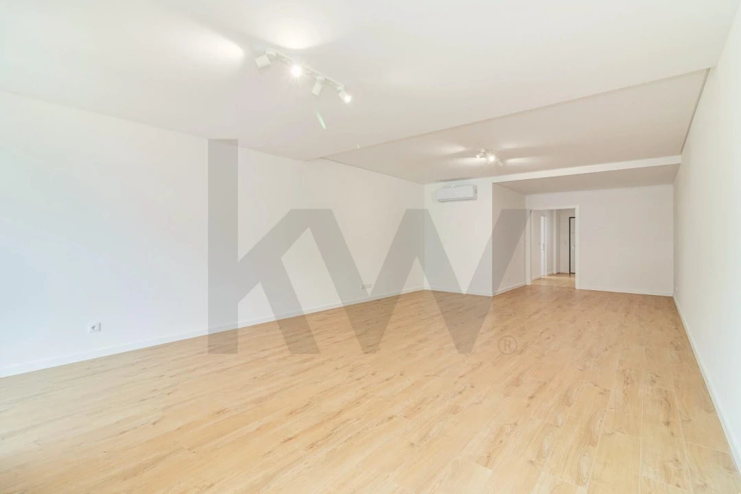 Apartamento T3 para Venda em Venteira Foto 6