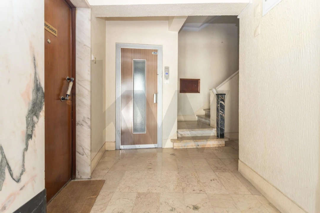 Apartamento T3 para Venda em Almada, Cova da Piedade, Pragal e Cacilhas Foto 48