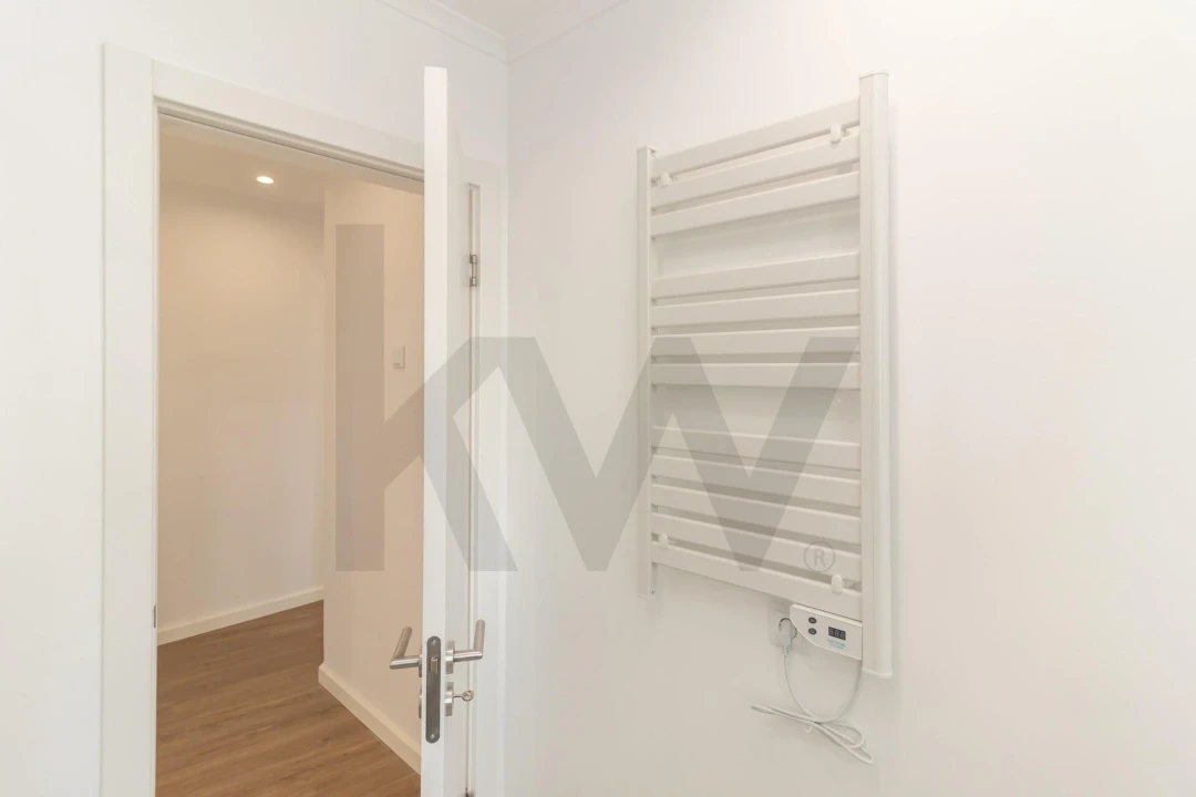 Apartamento T3 para Venda em Almada, Cova da Piedade, Pragal e Cacilhas Foto 38
