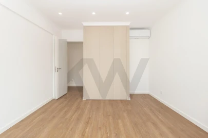 Apartamento T3 para Venda em Almada, Cova da Piedade, Pragal e Cacilhas