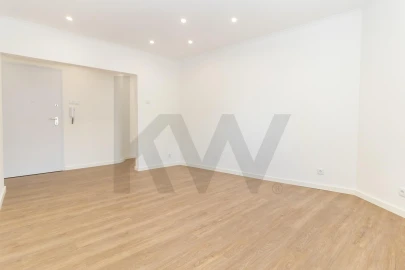 Apartamento T3 para Venda em Almada, Cova da Piedade, Pragal e Cacilhas