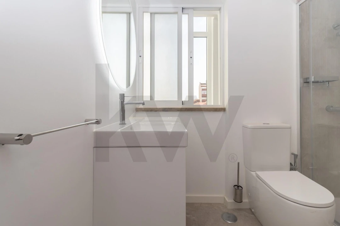 Apartamento T3 para Venda em Almada, Cova da Piedade, Pragal e Cacilhas Foto 46