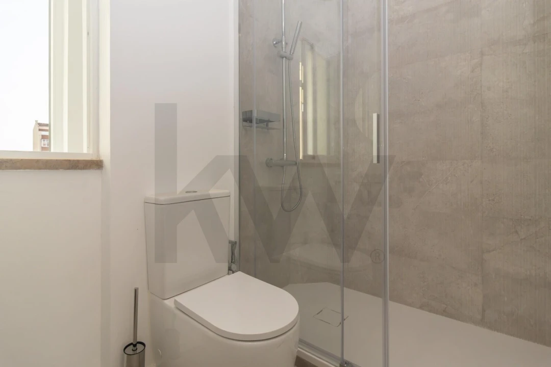 Apartamento T3 para Venda em Almada, Cova da Piedade, Pragal e Cacilhas Foto 44