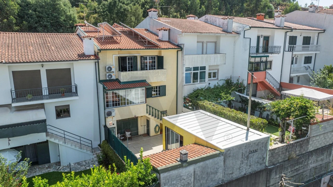 Moradia T3 para Venda em Lomar e Arcos Foto 42