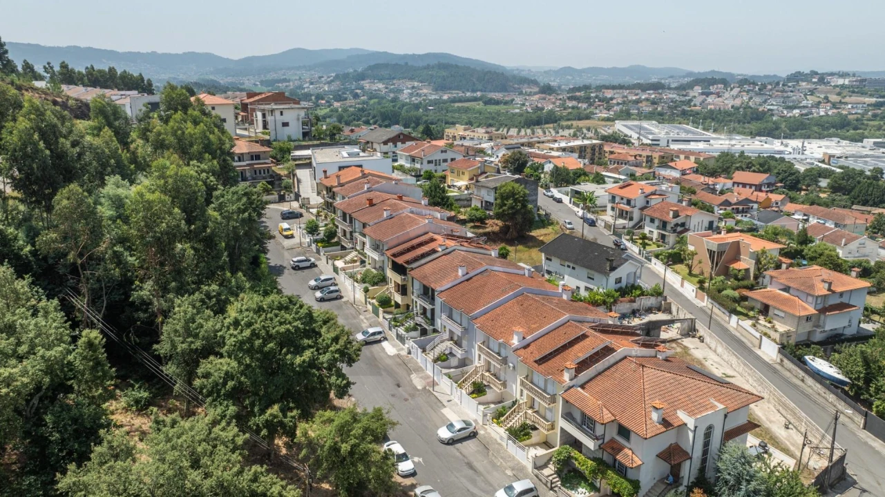 Moradia T3 para Venda em Lomar e Arcos Foto 43