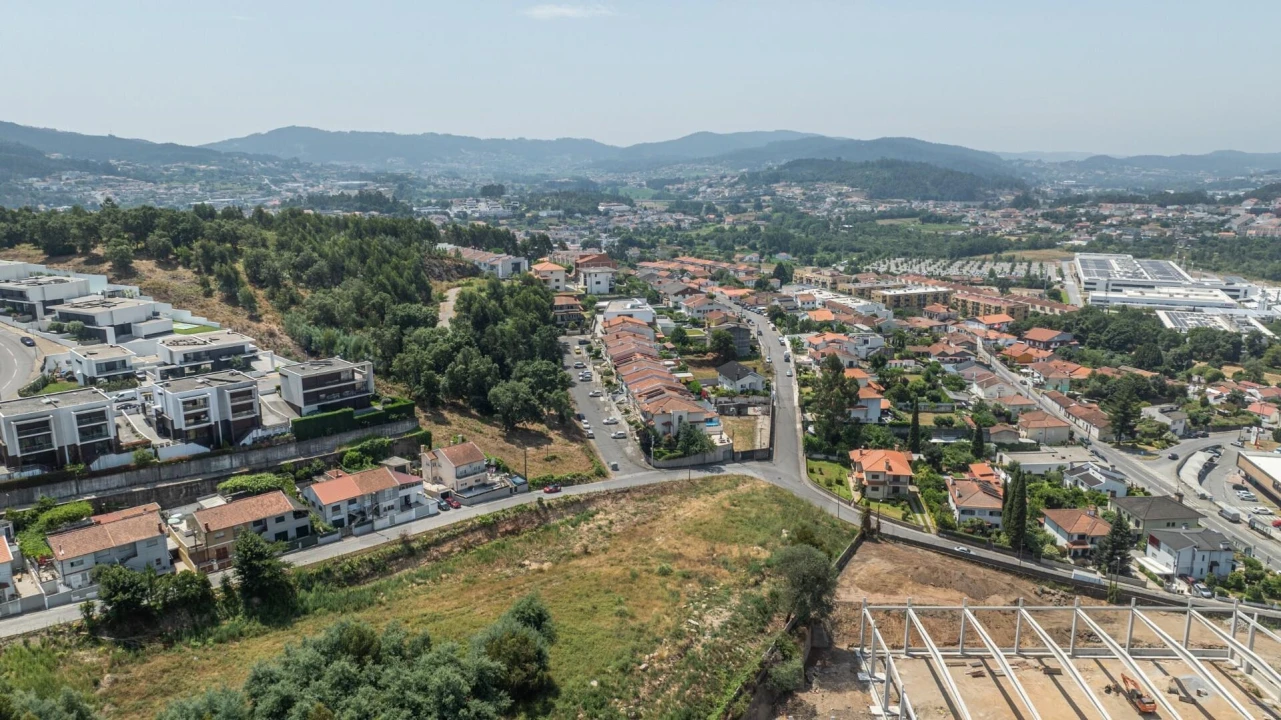 Moradia T3 para Venda em Lomar e Arcos Foto 44