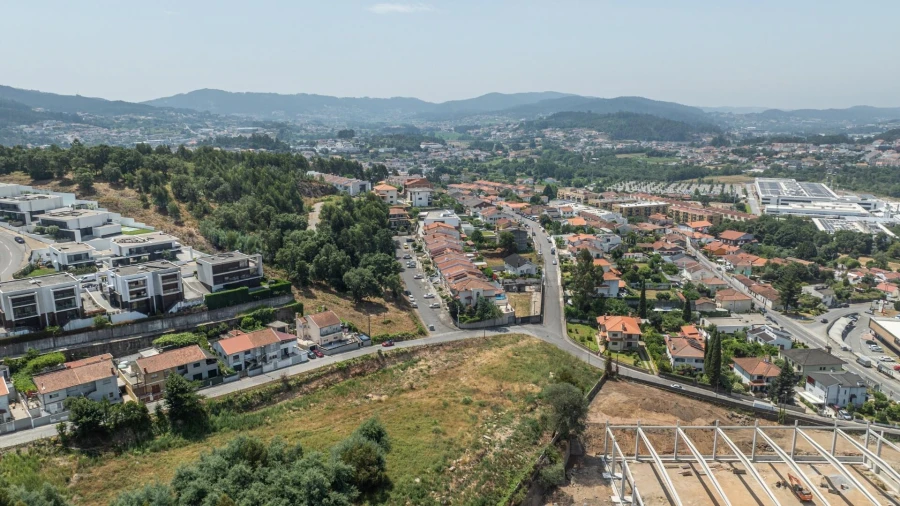 Moradia T3 para Venda em Lomar e Arcos Foto 44