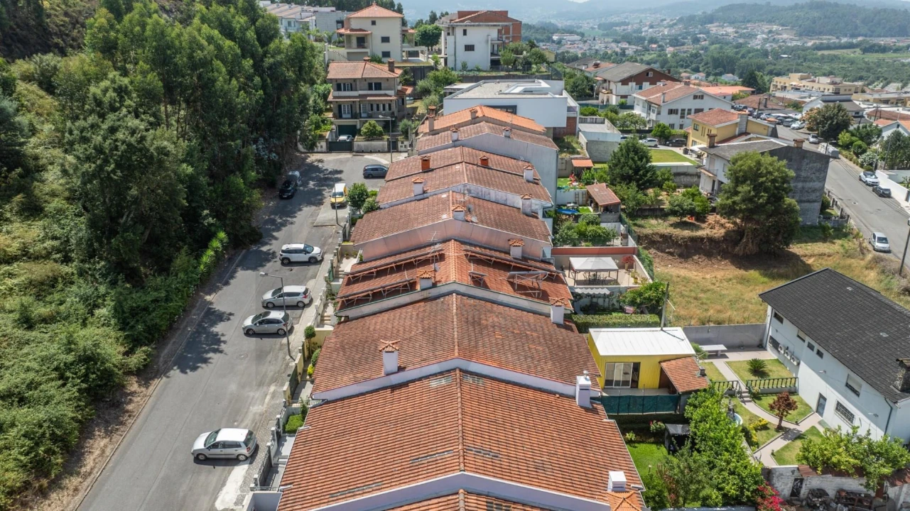 Moradia T3 para Venda em Lomar e Arcos Foto 41