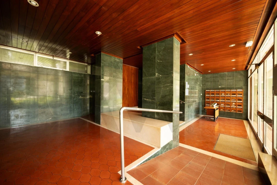 Apartamento T3 para Arrendamento em Algés, Linda-A-Velha e Cruz Quebrada-Dafundo Foto 34