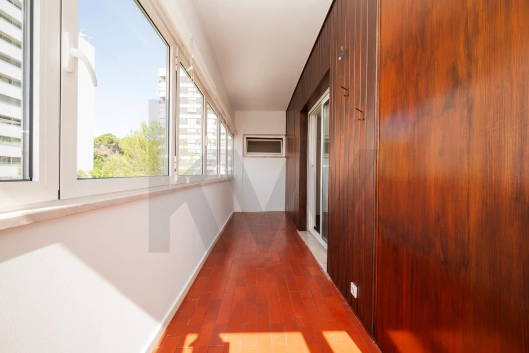 Apartamento T3 para Arrendamento em Algés, Linda-A-Velha e Cruz Quebrada-Dafundo Foto 19