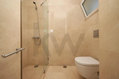 Apartamento T3 para Arrendamento em Algés, Linda-A-Velha e Cruz Quebrada-Dafundo