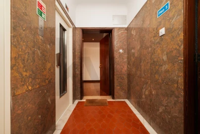 Apartamento T3 para Arrendamento em Algés, Linda-A-Velha e Cruz Quebrada-Dafundo