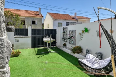 Moradia T5 para Venda em Porto Salvo