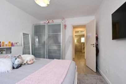 Moradia T5 para Venda em Porto Salvo