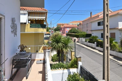 Moradia T5 para Venda em Porto Salvo