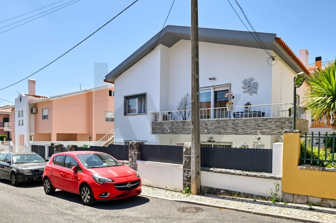 Moradia T5 para Venda em Porto Salvo Foto 12