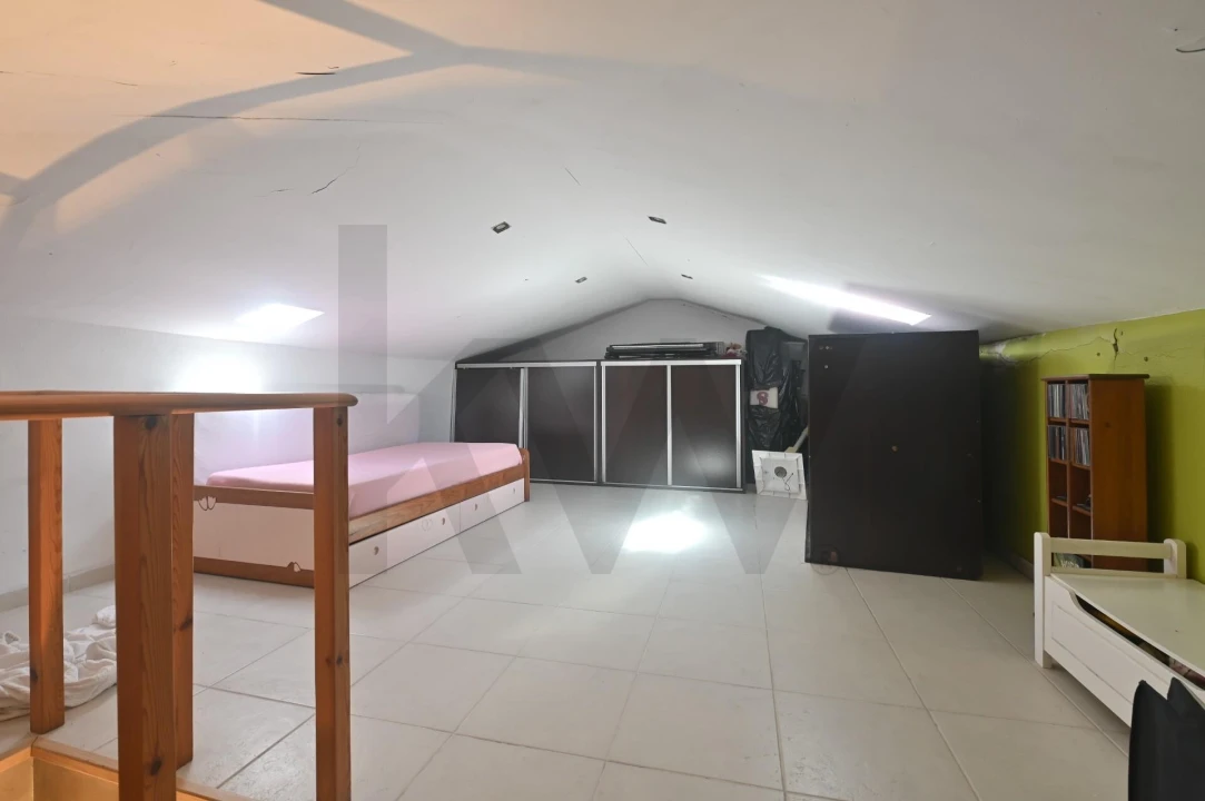 Moradia T5 para Venda em Porto Salvo Foto 18