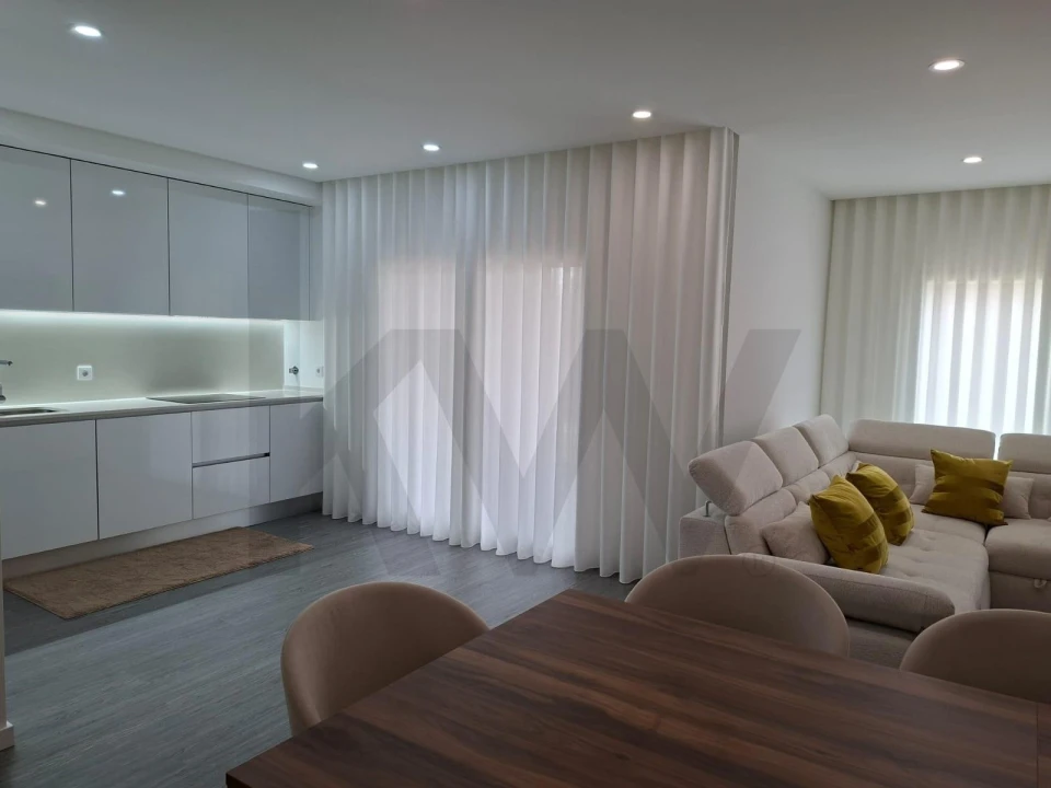 Apartamento T2 para Venda em Corroios Foto 3