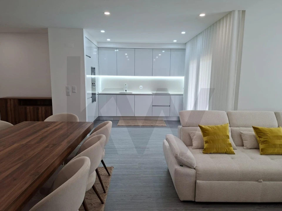 Apartamento T2 para Venda em Corroios Foto 4