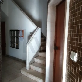 Apartamento T1 para Arrendamento em Laranjeiro e Feijó