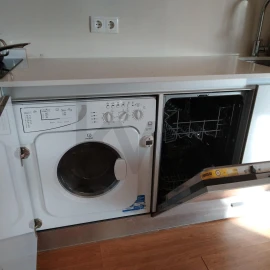 Apartamento T1 para Arrendamento em Laranjeiro e Feijó