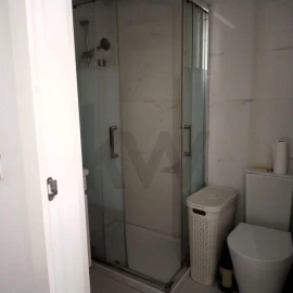 Apartamento T1 para Arrendamento em Laranjeiro e Feijó