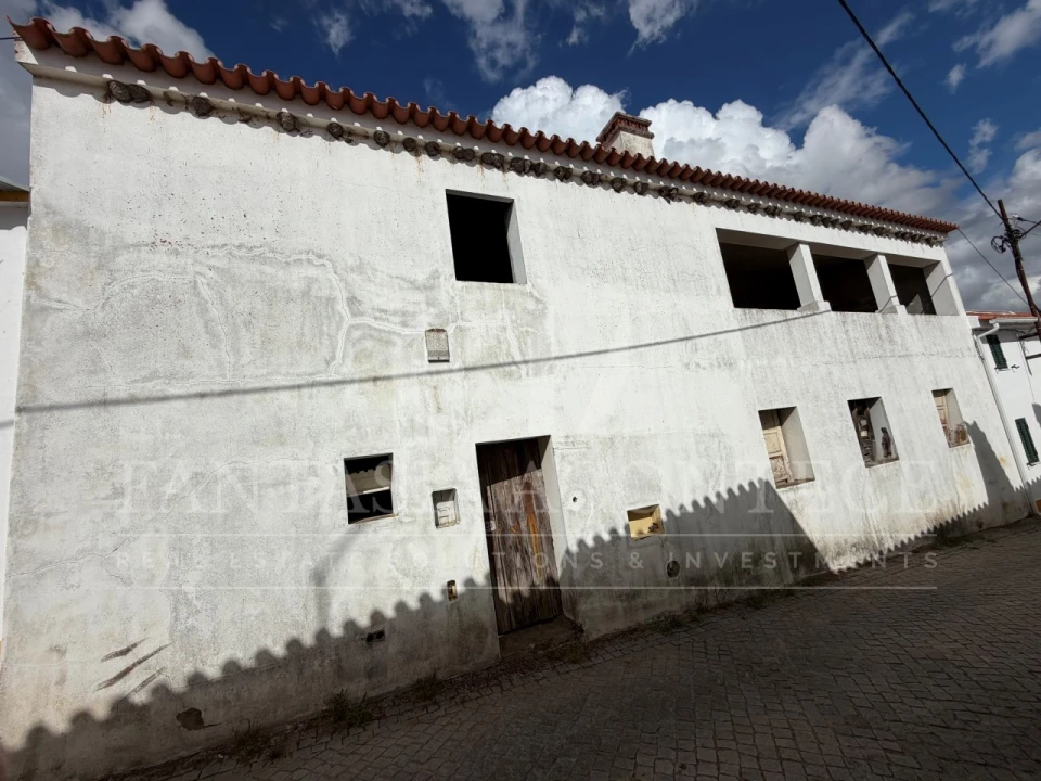 Moradia T2 para Venda em Monte da Pedra Foto 1