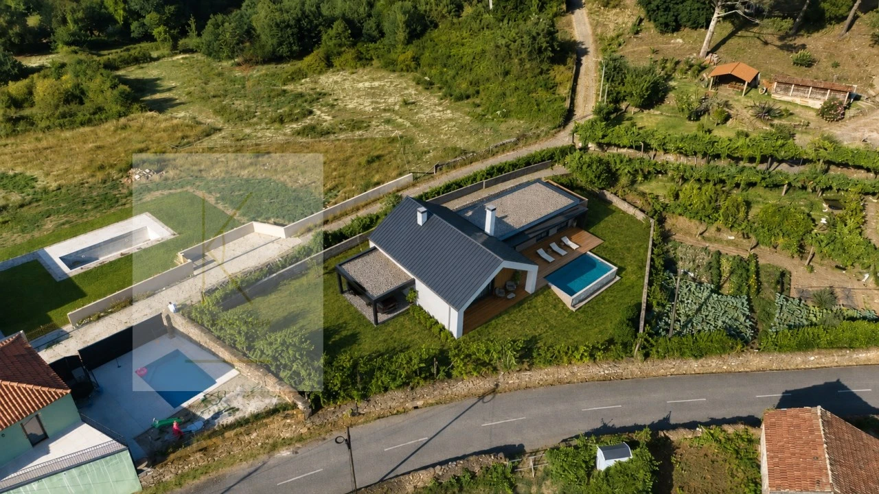 Terreno para Venda em Cabração e Moreira do Lima Foto 7