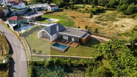 Terreno para Venda em Cabração e Moreira do Lima