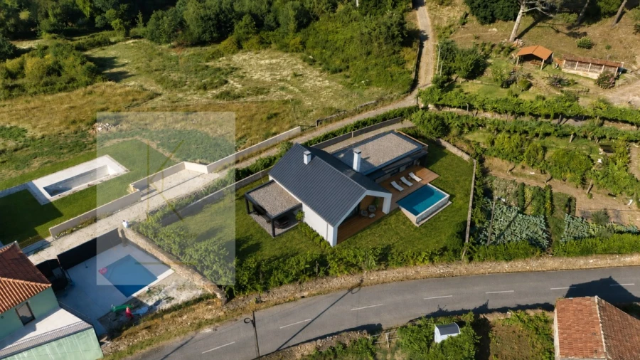 Terreno para Venda em Cabração e Moreira do Lima Foto 7