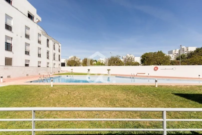 Apartamento T3 para Arrendamento em Malagueira e Horta das Figueiras