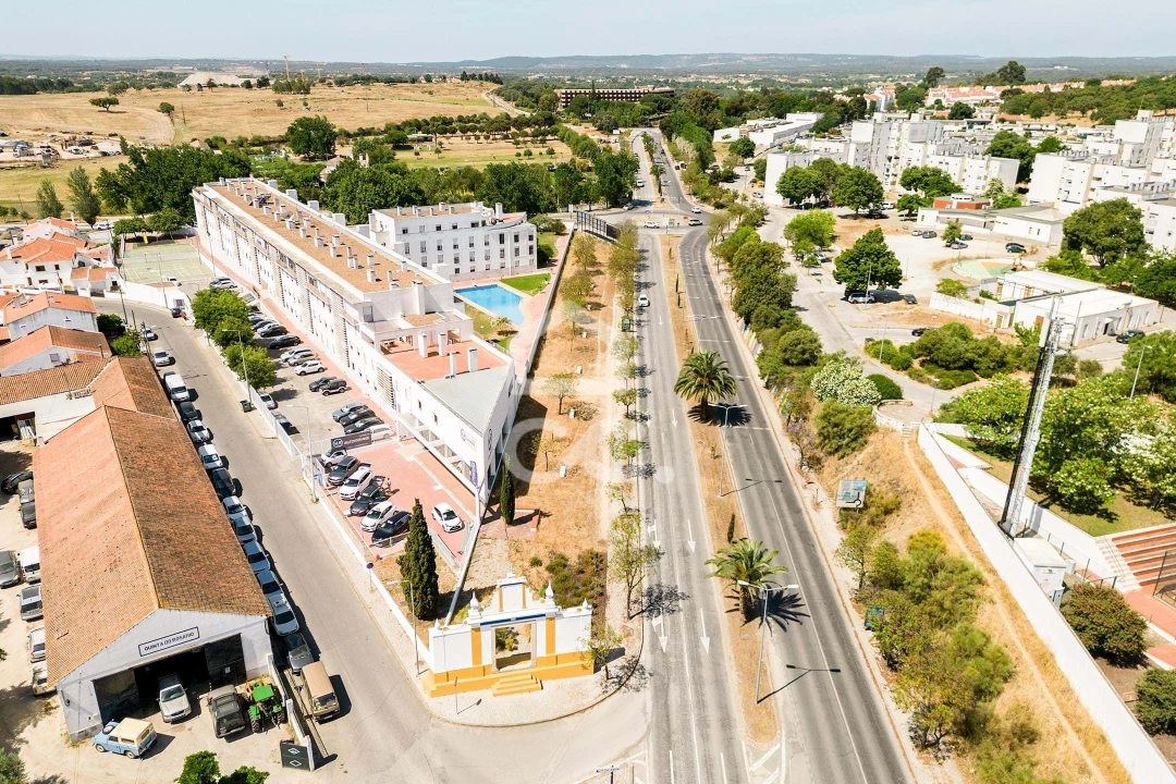 Apartamento T3 para Arrendamento em Malagueira e Horta das Figueiras Foto 38