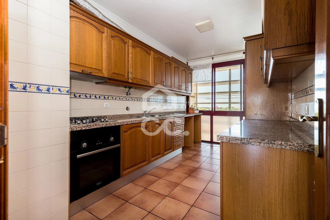 Apartamento T3 para Arrendamento em Malagueira e Horta das Figueiras Foto 4