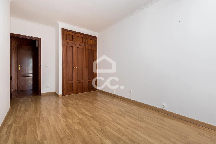 Apartamento T3 para Arrendamento em Malagueira e Horta das Figueiras Foto 7