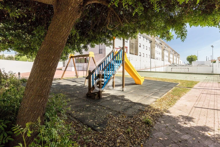 Apartamento T3 para Arrendamento em Malagueira e Horta das Figueiras Foto 22