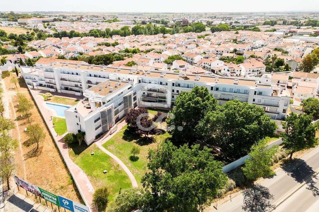 Apartamento T3 para Arrendamento em Malagueira e Horta das Figueiras Foto 37