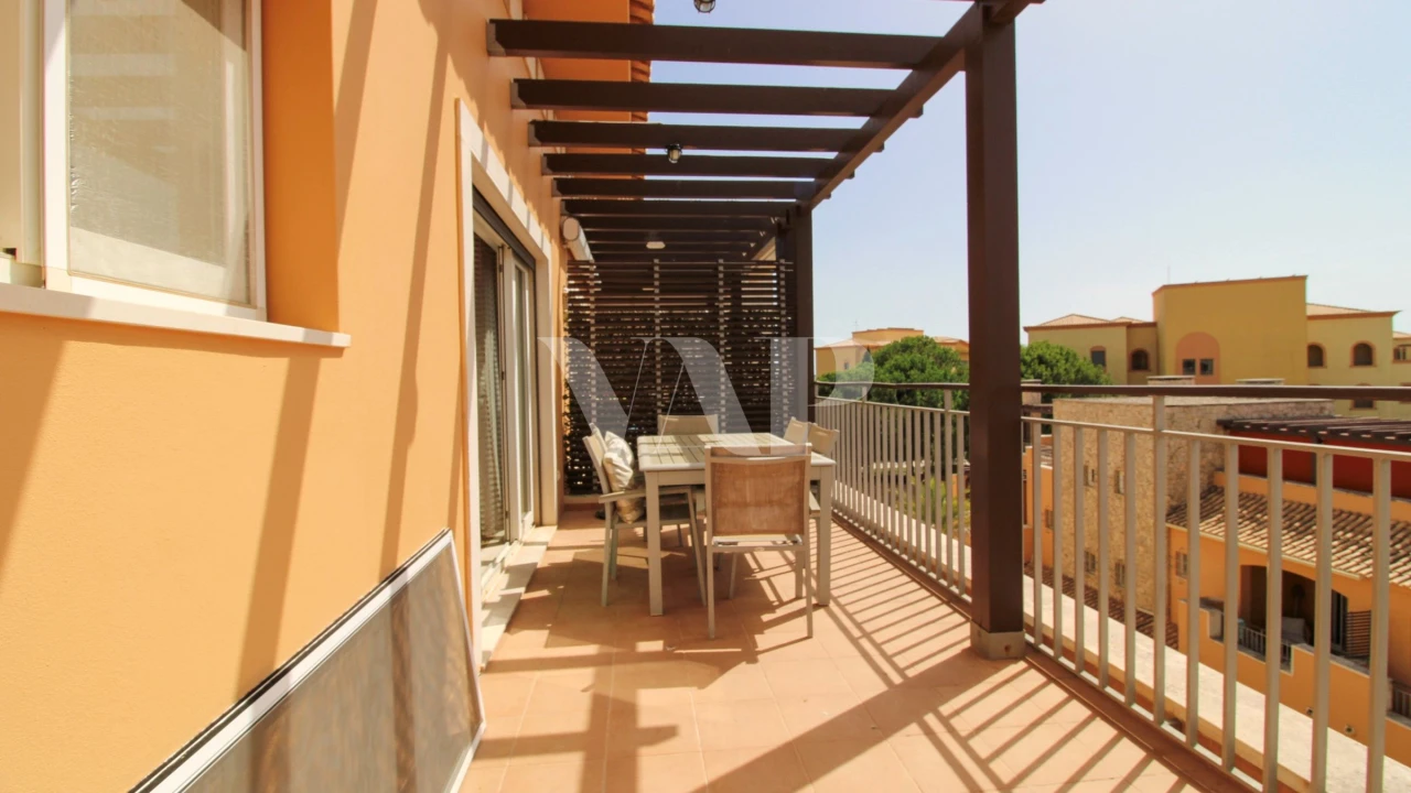 Apartamento T2 para Venda em Quarteira Foto 2