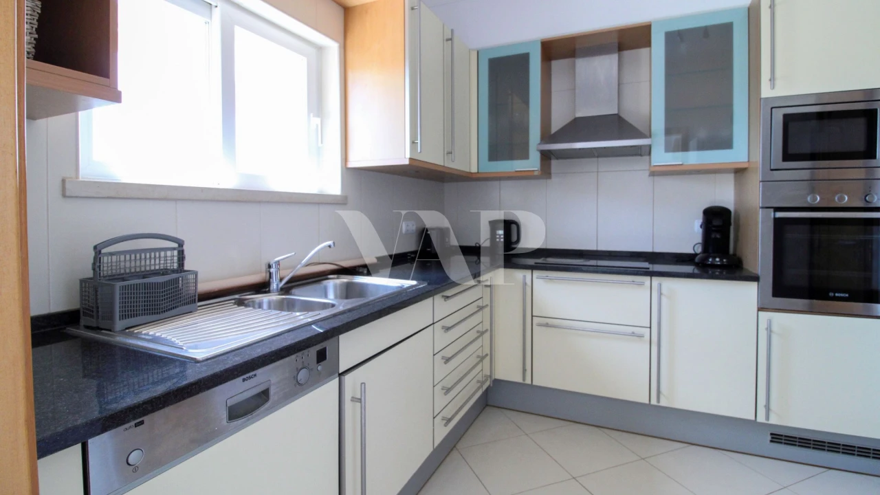Apartamento T2 para Venda em Quarteira Foto 3