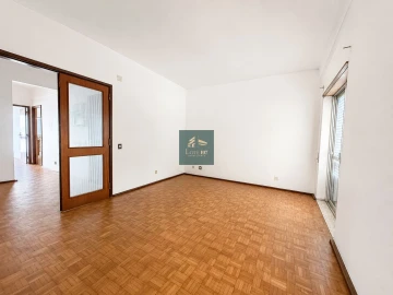 Apartamento T3 para Venda em União das Freguesias de Setúbal