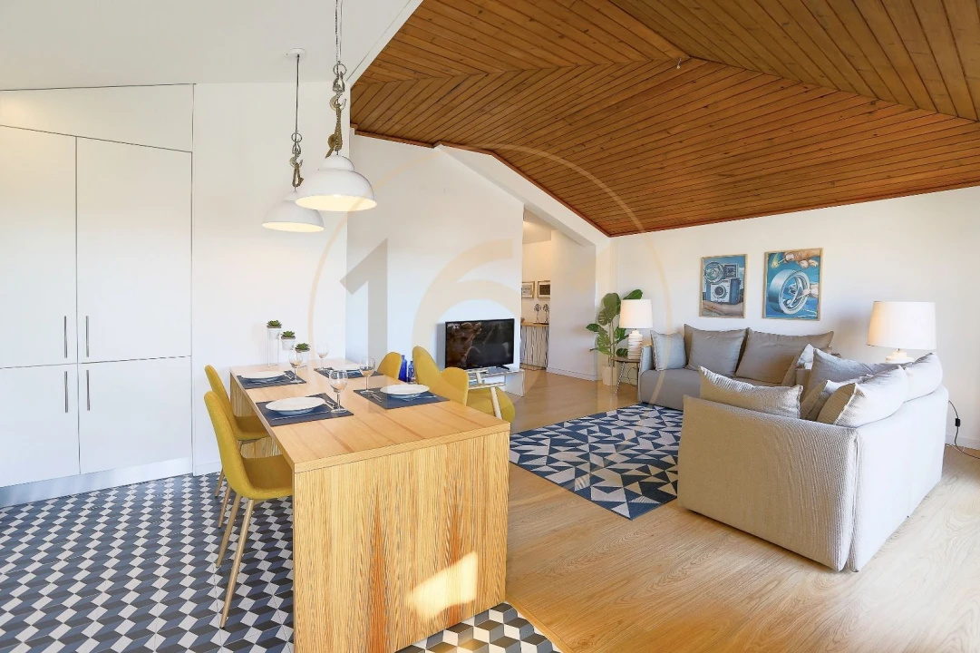 Apartamento T3 para Venda em Cedofeita, Santo Ildefonso, Sé, Miragaia, São Nicolau e Vitória Foto 2