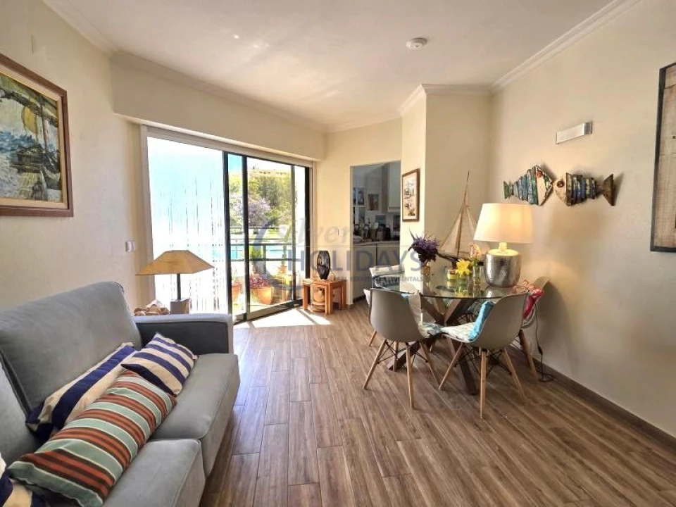 Apartamento T2 para Venda em Quarteira Foto 4