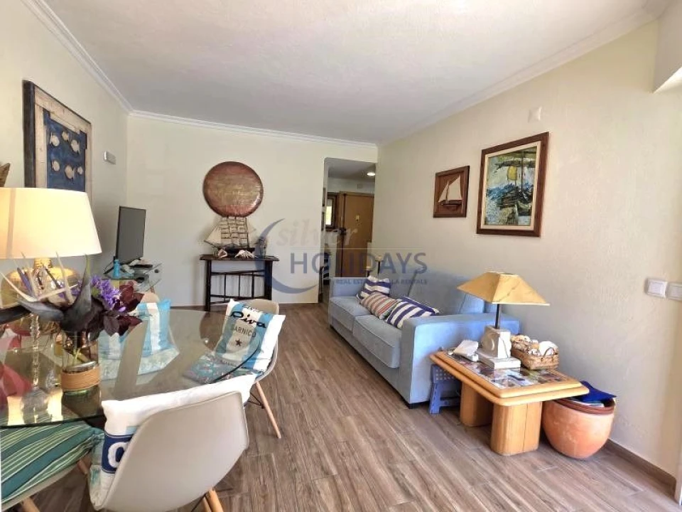 Apartamento T2 para Venda em Quarteira Foto 3